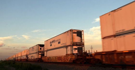 中国からイギリスへの鉄道道路貨物 グローバル貨物輸送業者 迅速かつ適時