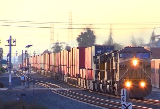 FCL LCL 中国からヨーロッパへの国際鉄道貨物 グローバル貨物輸送業者