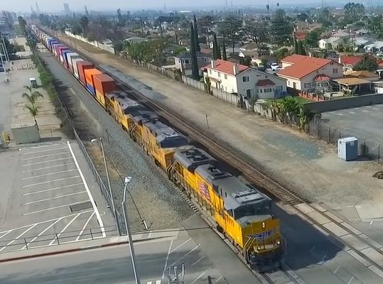 世界 鉄道 貨物 輸送 DDP DDU サービス 中国 から カナダ